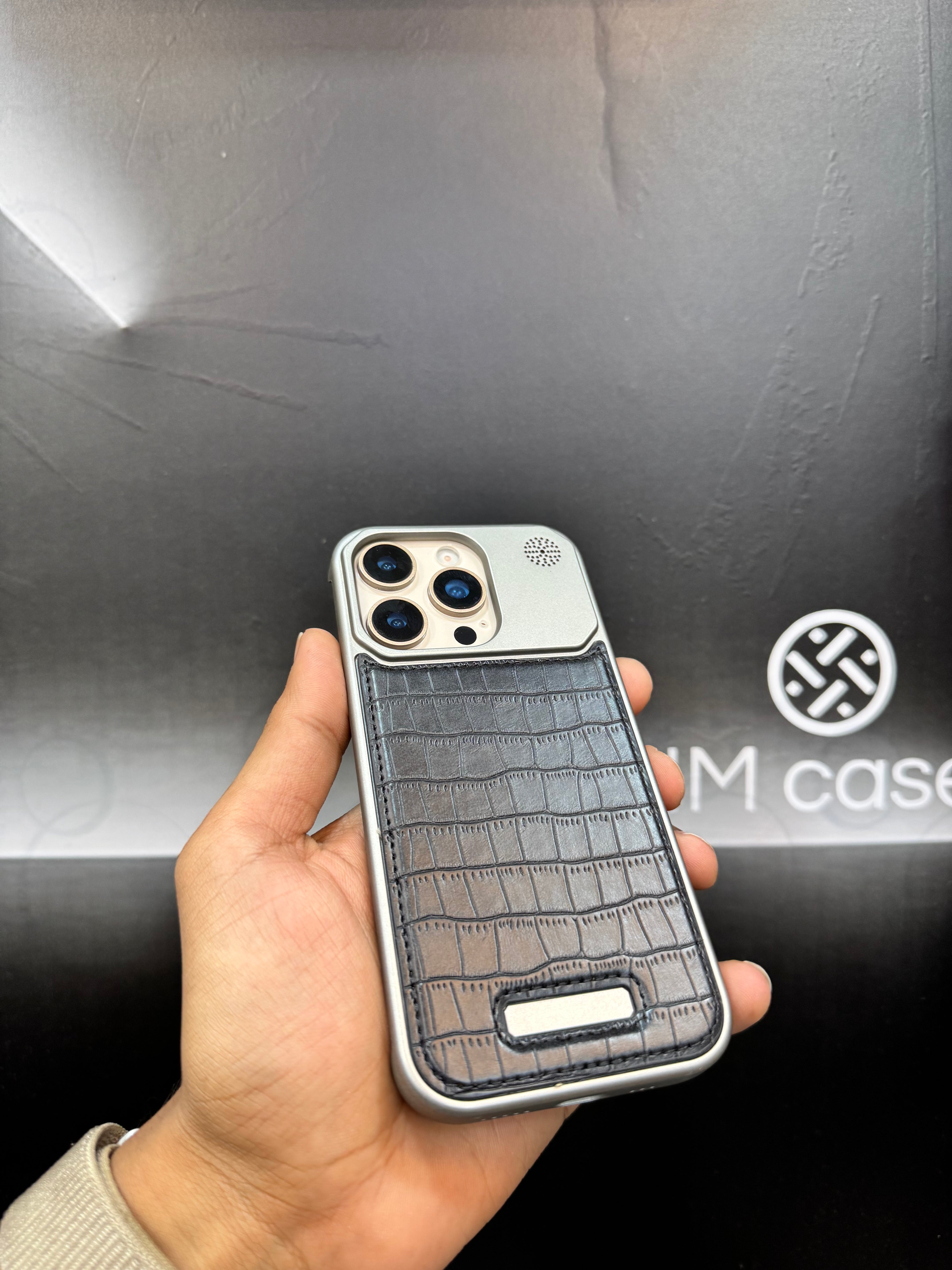Premium Crocodile Texture Camera Protection Case for iPhone 16 Pro