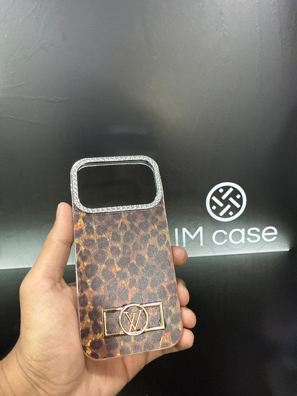 Leopard print case with camera side diamond