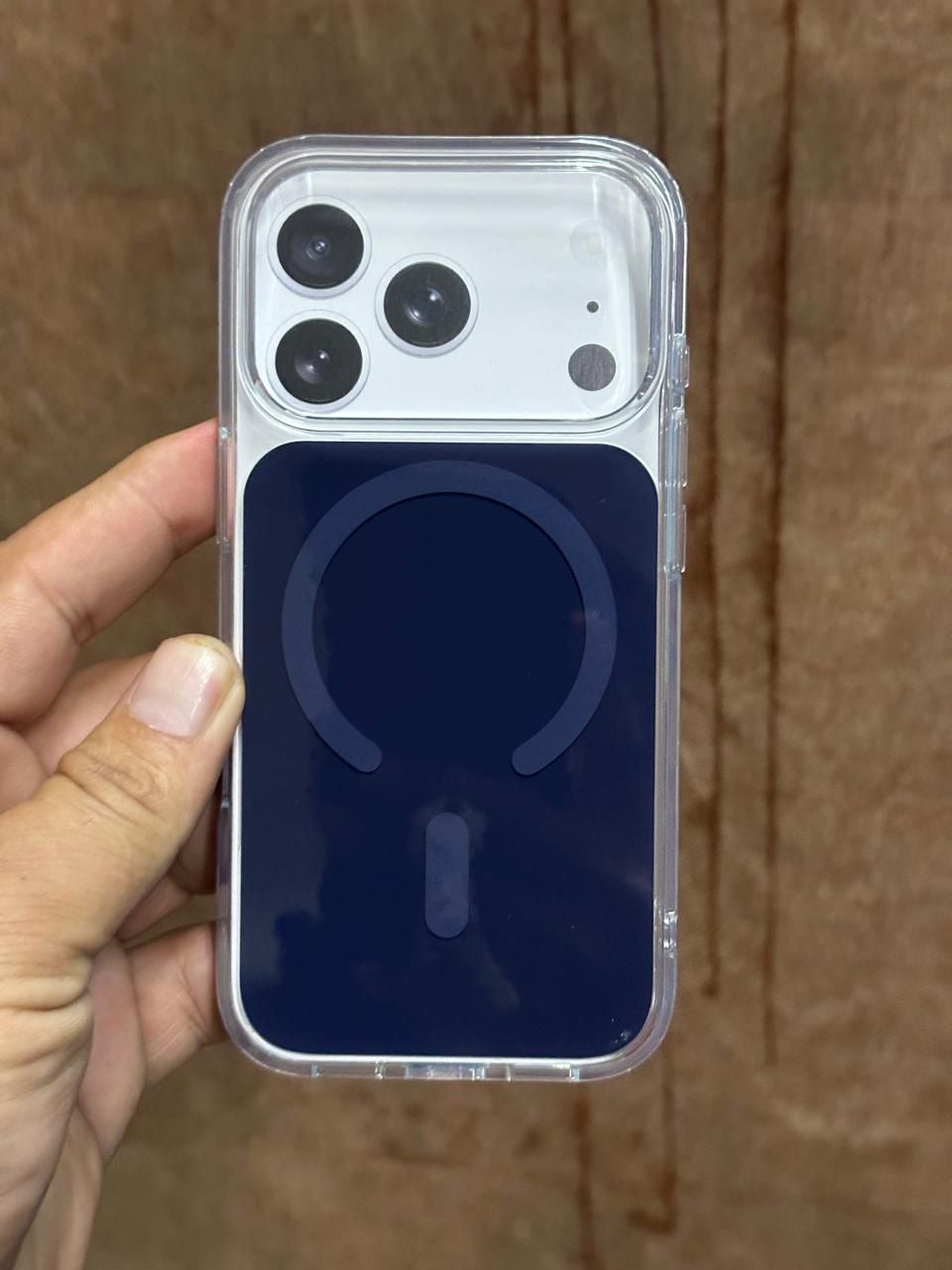 IM Hybrid MagSafe Case - Clear
Border x Solid Core Look