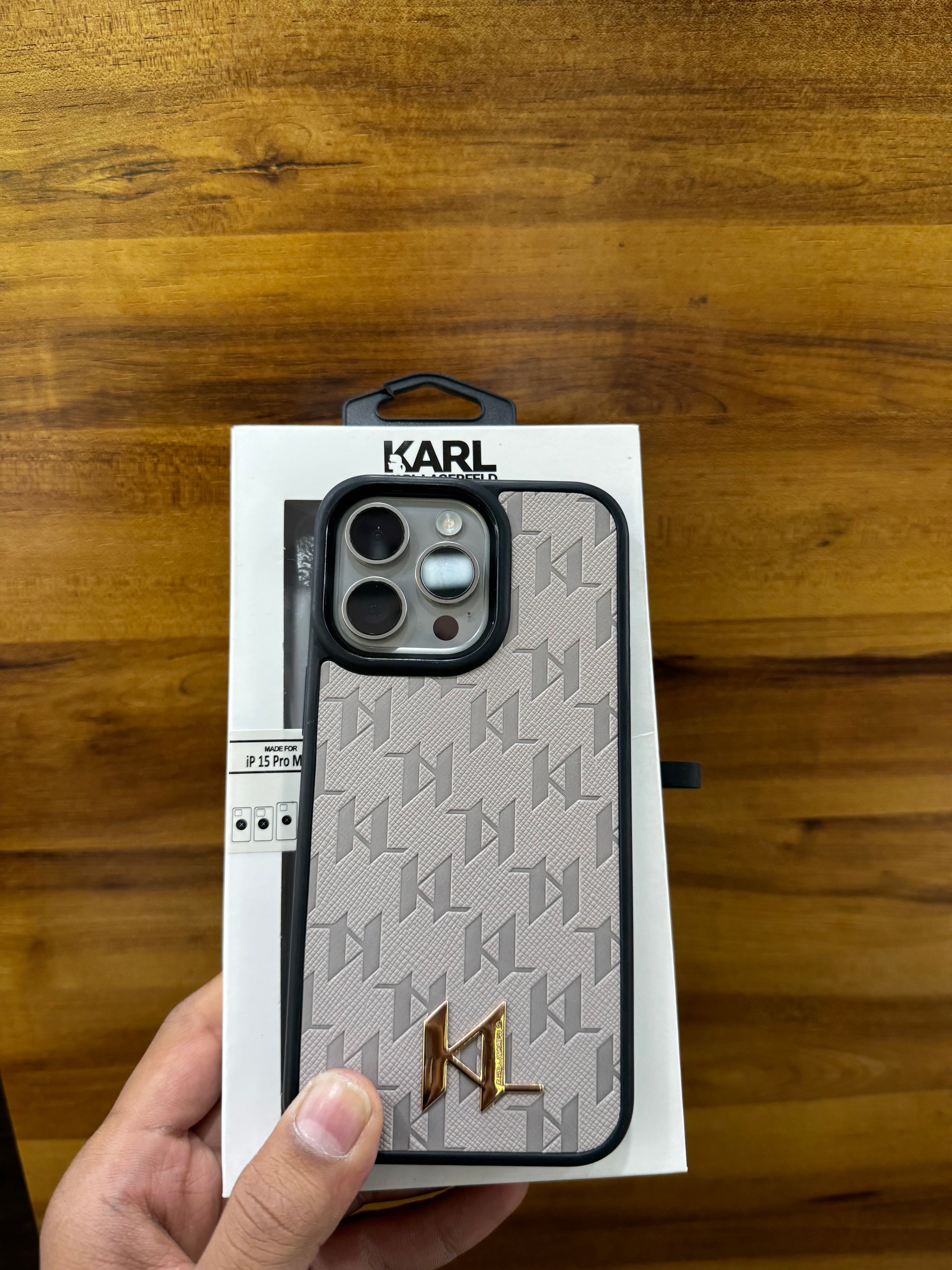 KARL LAGERFELD CASE FOR 15promax