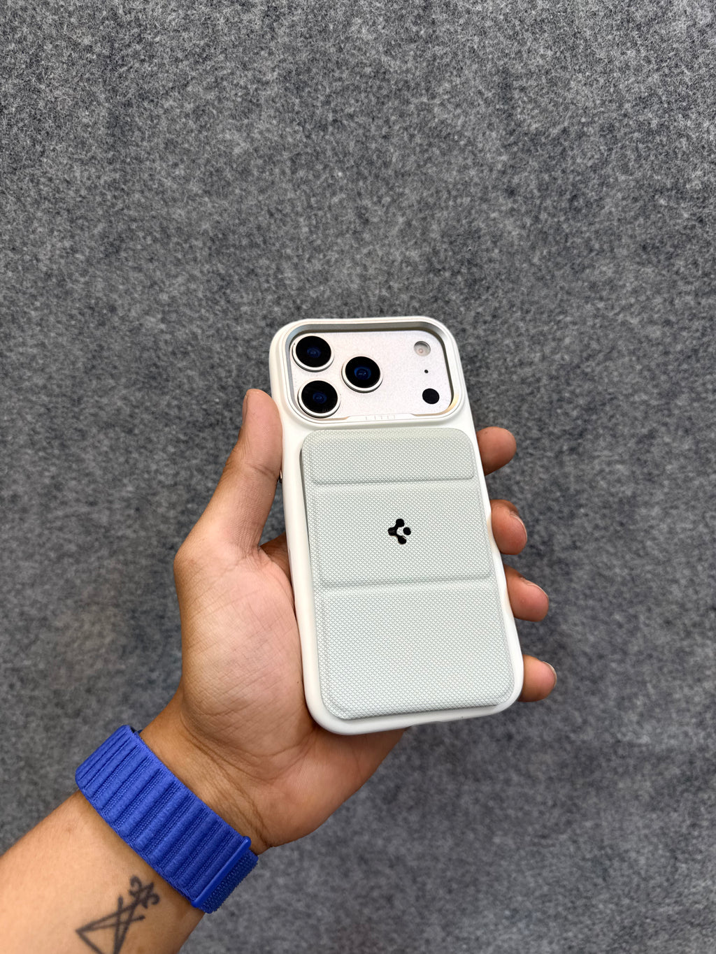 Spigen Smart Fold Mag Fit Magnetic Wallet Phone Card Holder with stand