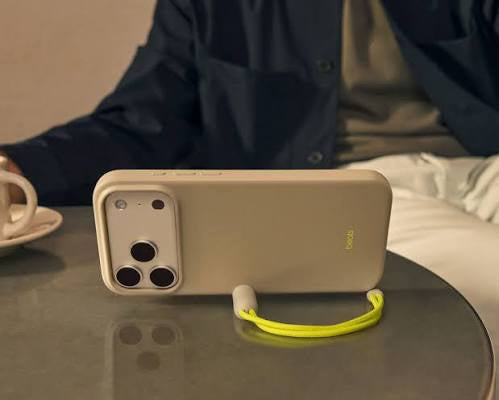 Beats iPhone 17 Pro / 17 Pro Max Kickstand Case with Camera Control & Strap